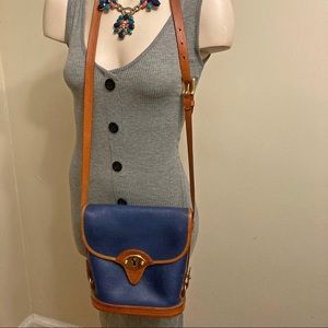 DOONEY & BOURKE vintage navy leather crossbody